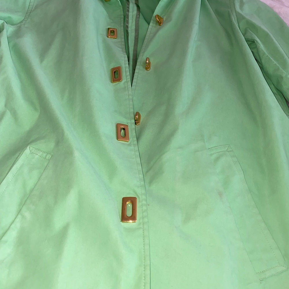 raincoat - Picture 2 of 5